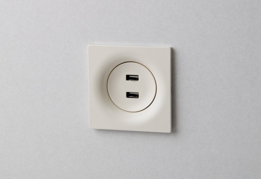 Elos socket by Souhaïb Ghanmi