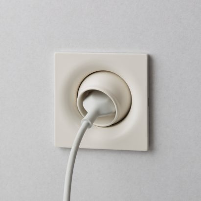 Elos plug made from animal bone powder by Souhaïb Ghanmi