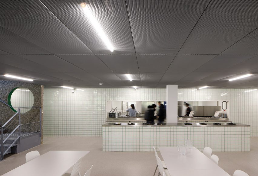 Crous University Refectory was extended and renovated by Graal Architecture