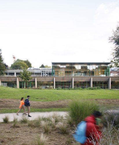 Image of Crous Univeristy Refectory from the gardens