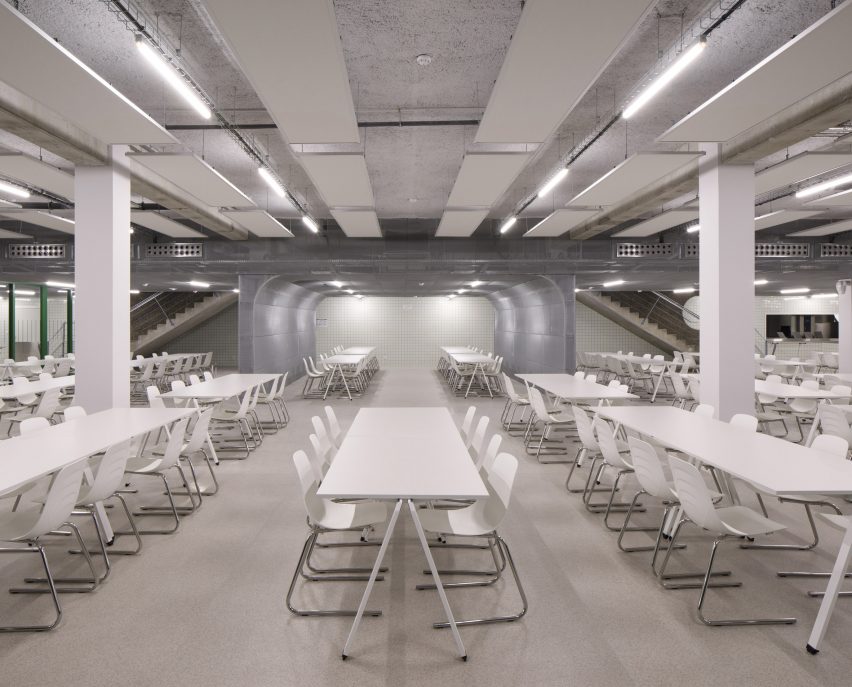 Crous University Refectory was extended and renovated by Graal Architecture