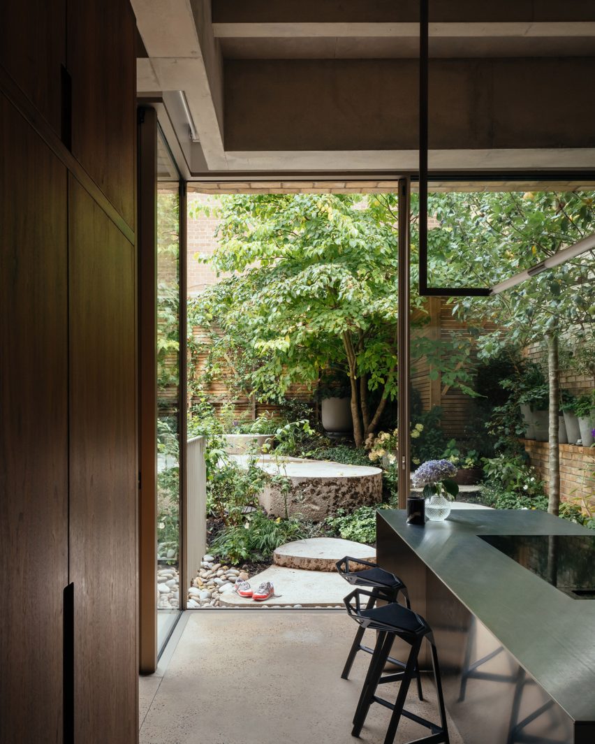 Kitchen in House in Primrose Hill by Jamie Fobert Architects