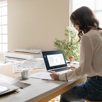 HP large-format printers for remote working