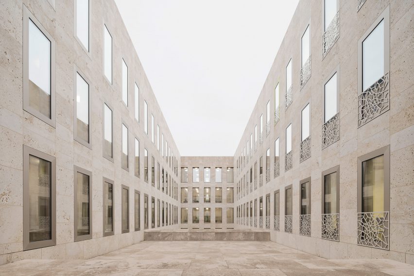 Geo and Environmental Centre is a research centre in Germany that was designed by Kaan Architecten