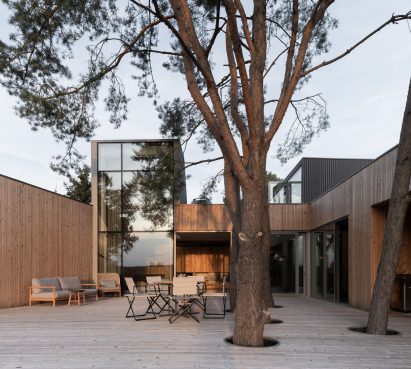 Wooden terrace designed by UGO