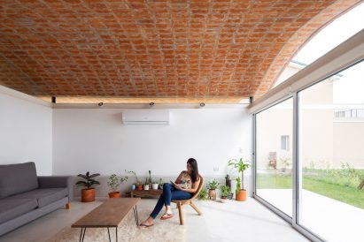 Sliding doors at Casa Monopoli