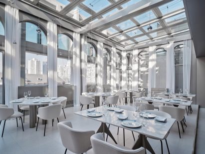 Restaurant in Shanghai museum with big windows