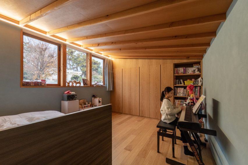 Bedroom of Nishiji Project house by Kompas