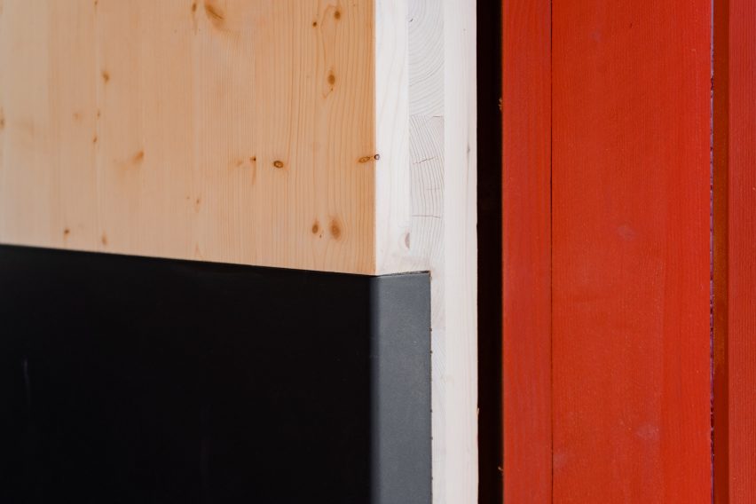 Detail of red cabin by Handegård Arkitektur