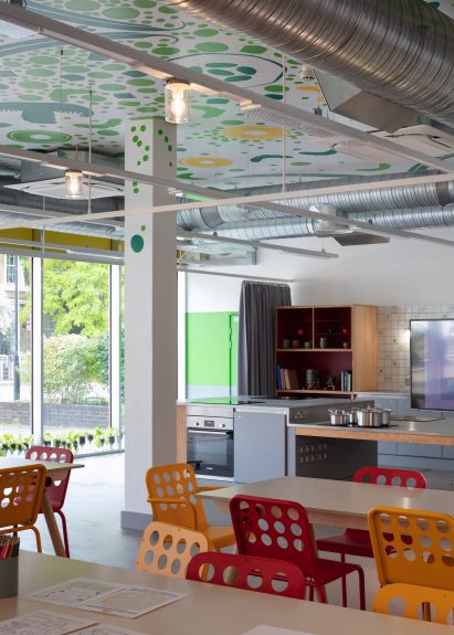 Teaching kitchen in Nourish Hub by RCKa