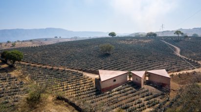 Exterior of Services Agavero Ranch by 1540 Arquitectura in triangular shapes