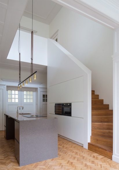 Dutch townhouse by Antonia Reif