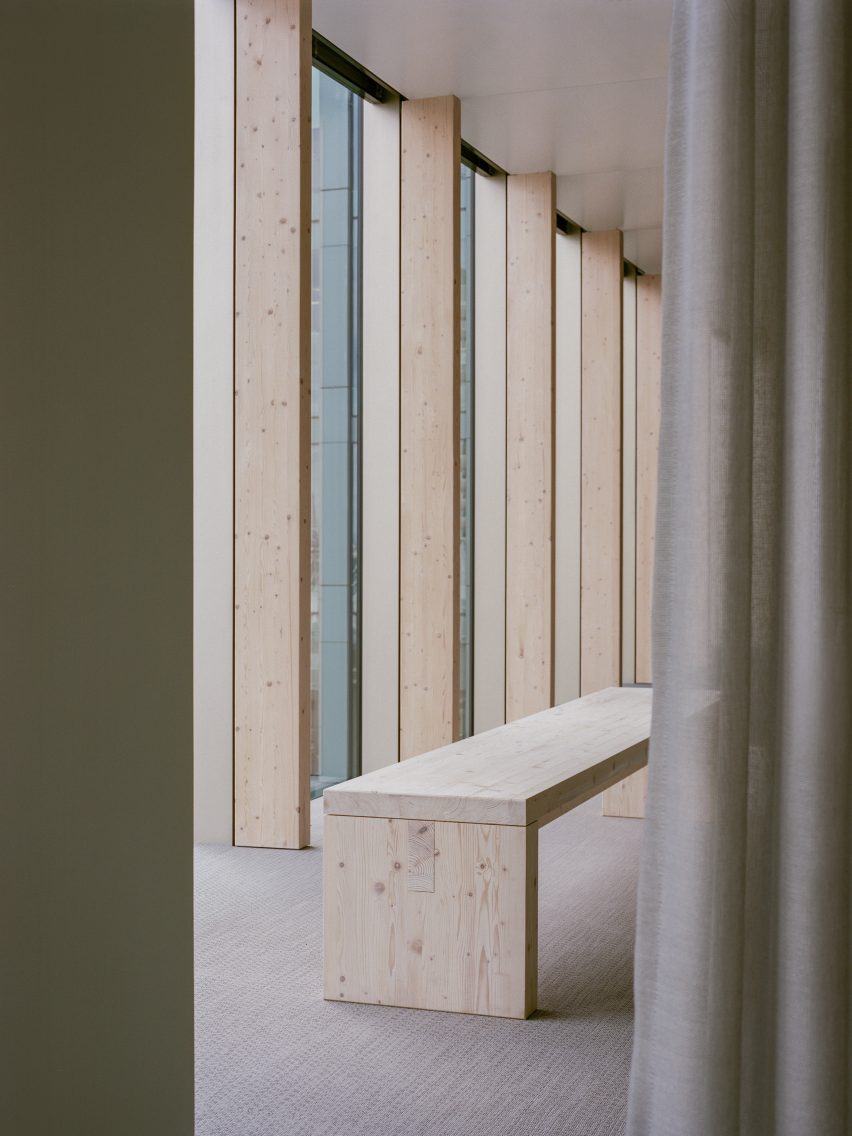 Spruce partitions feature in Samsung Design Europe's minimalist office