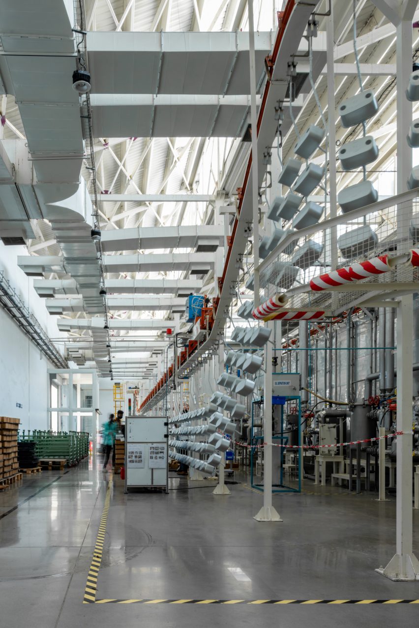 Sanand Factory is an electronics factory in India that was designed by Studio Saar