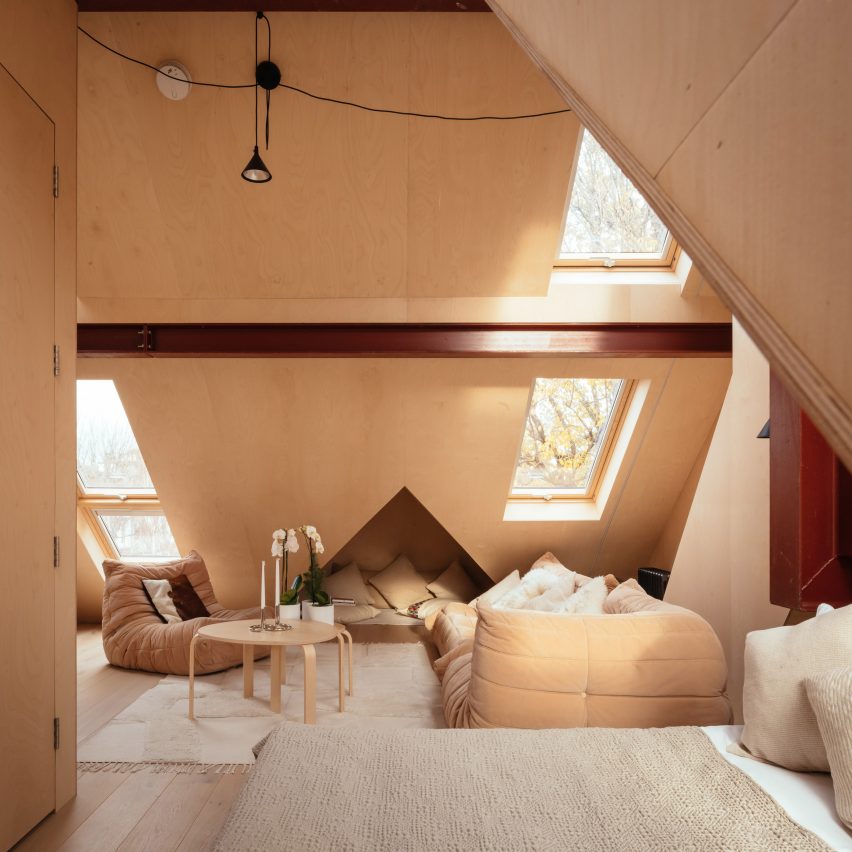 Loft 62 is a residential extension in Brighton that was designed by Studiotwentysix
