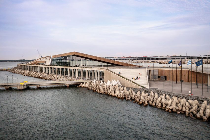 Sea wall in front of Tallinn Cruise Terminal by Salto Architects and Stuudio Tallinn