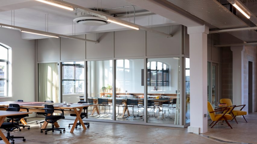 Glazed meeting room in Lazlo offices by Henley Halebrown