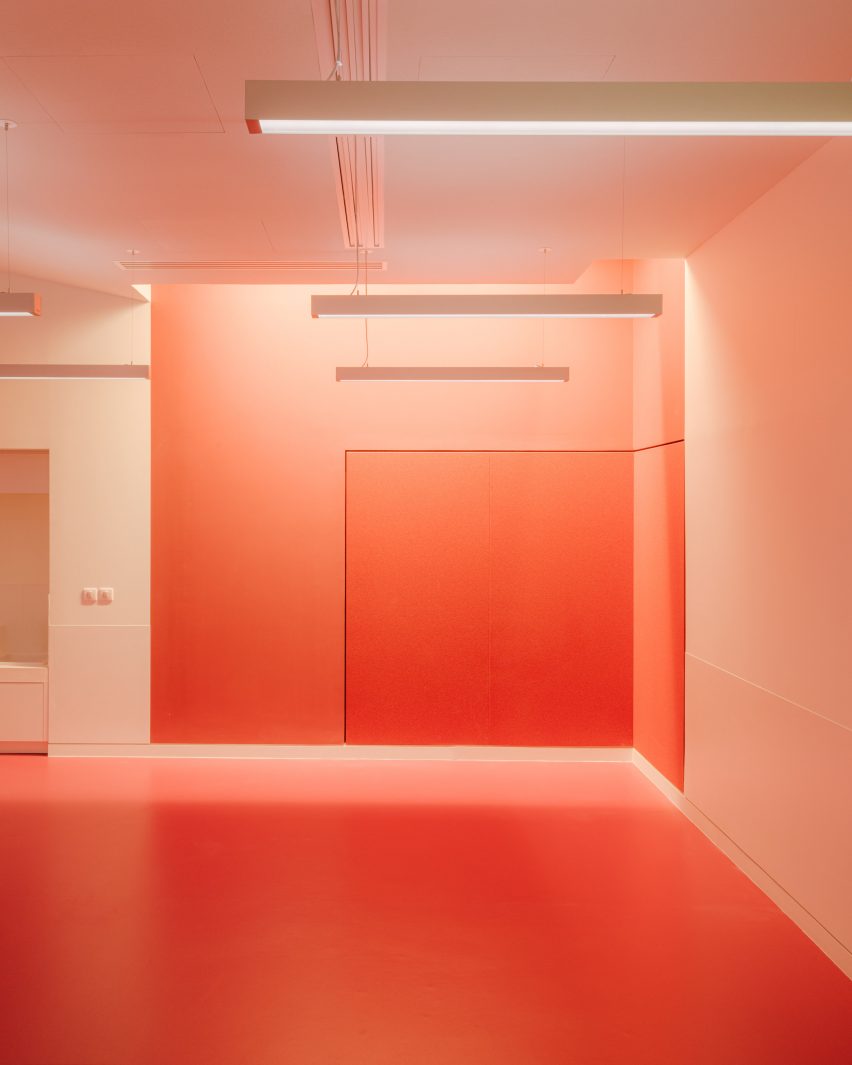 h2o Architectes designs The Studio inside the Louvre museum, Paris