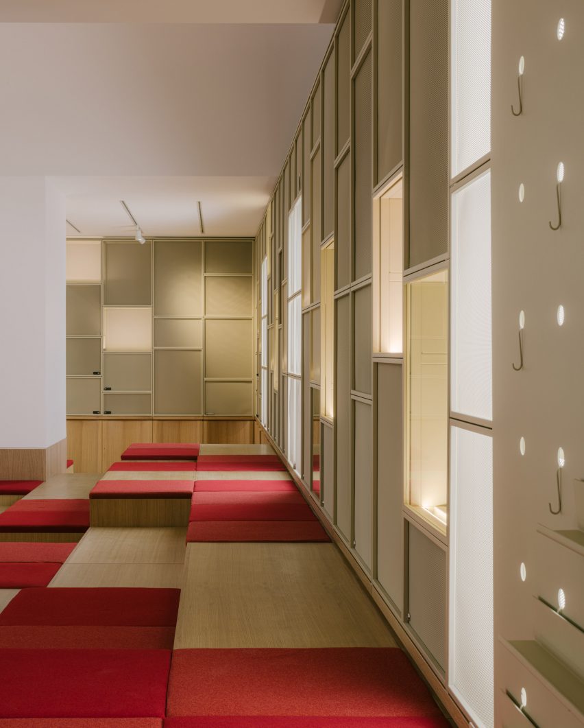 h2o Architectes designs The Studio inside the Louvre museum, Paris