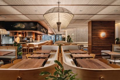 Wide view of the restaurant banquettes