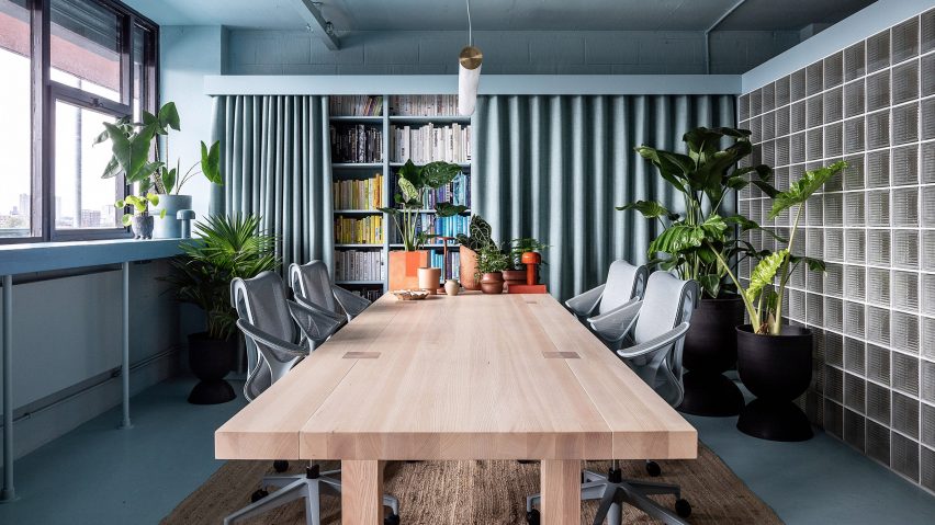Main workspace in Zetteler's London office