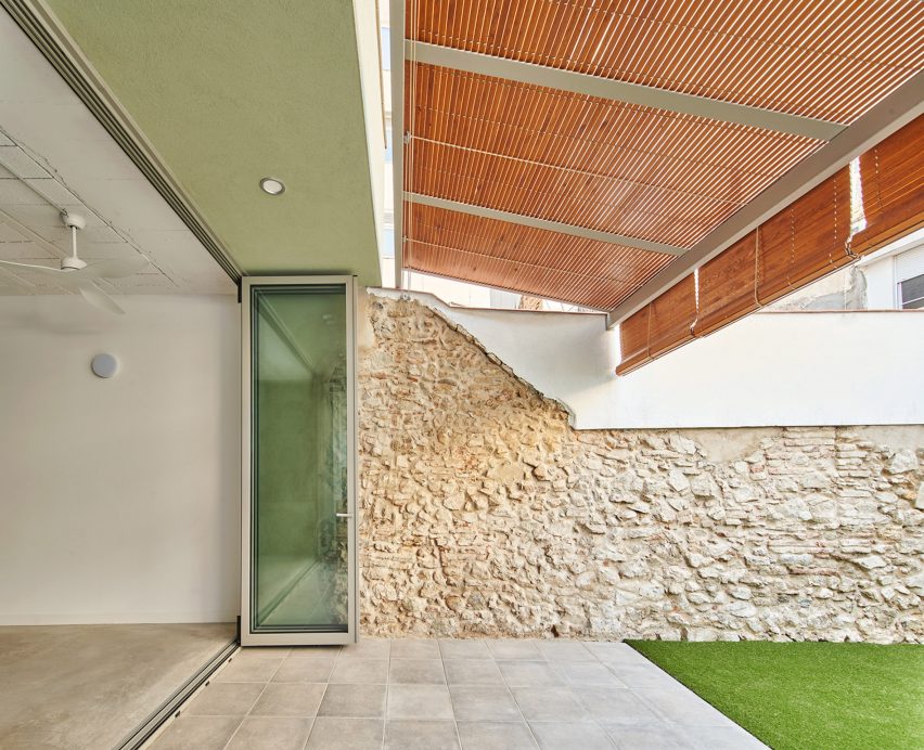 Spanish garden with patio