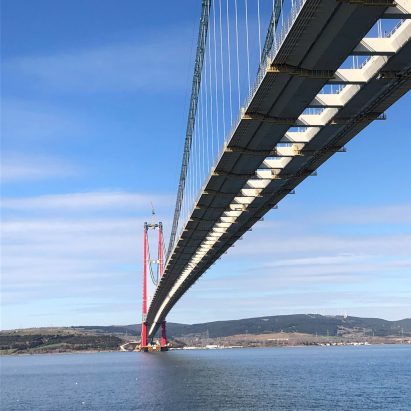 Underside of 1915 Çanakkale Bridge in Turkey