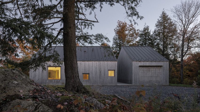 Naturehumain quebec cottage exterior
