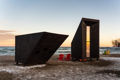 Enter Face Melt Winter Stations Beach Hut