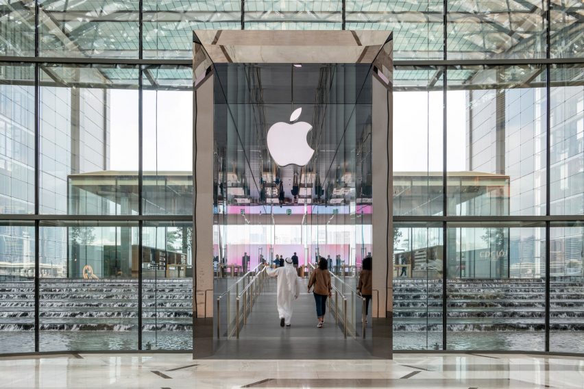 Al Maryah Island Apple Store in Abu Dhabi by Foster + Partners 