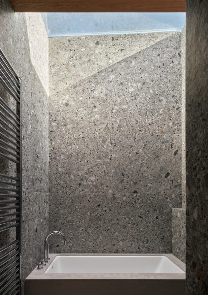 Odami shower