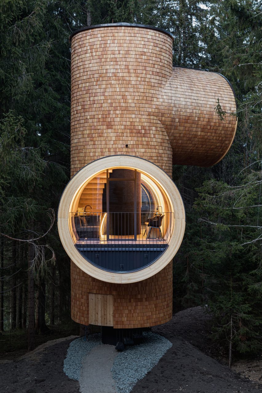 Shingle-covered treehouse
