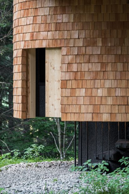 Shingle cladding