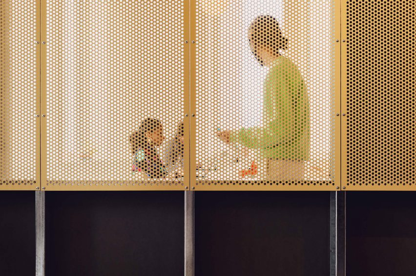 Metal screens Bureau in Greenwich Design District by Roz Barr Architects