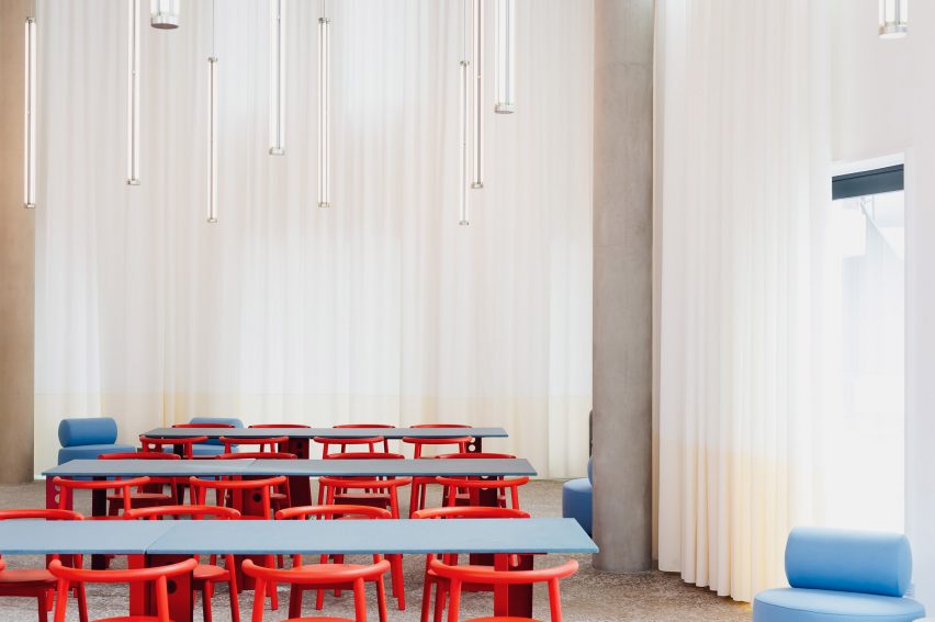 Bureau in Greenwich Design District by Roz Barr Architects