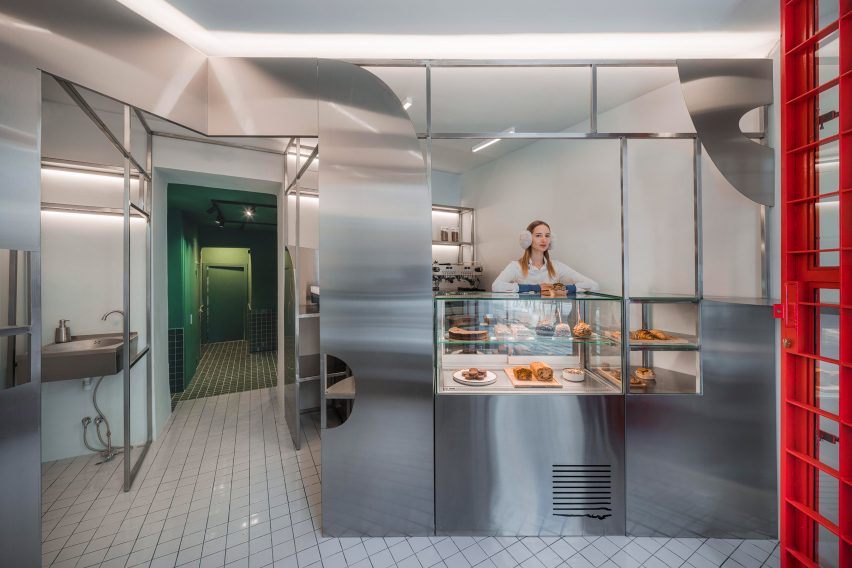 Colour-block interiors of Madrid's Cara Mela pastry shop designed by Case Antillón