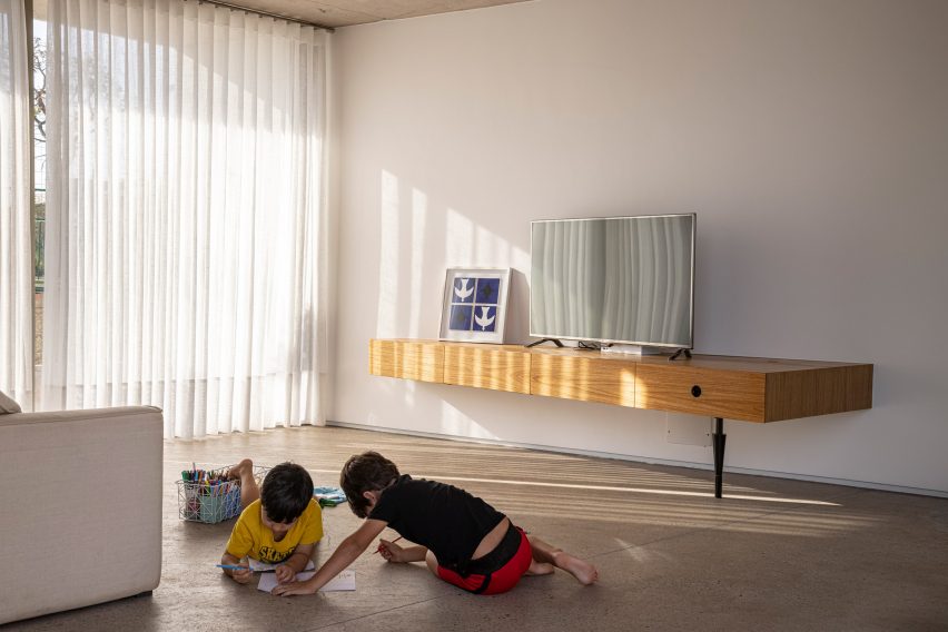 Couri House by ARQBR