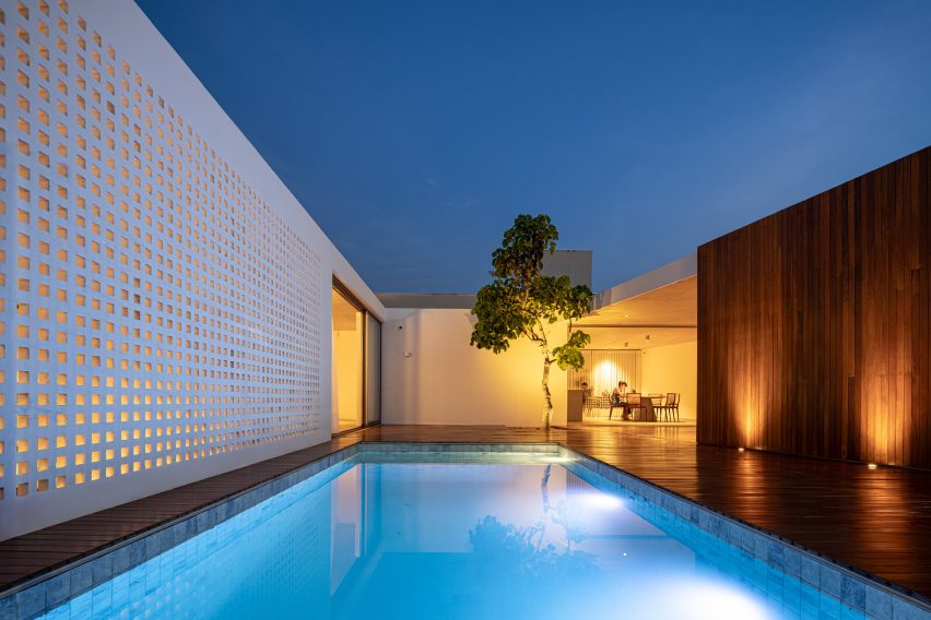 Couri House by ARQBR