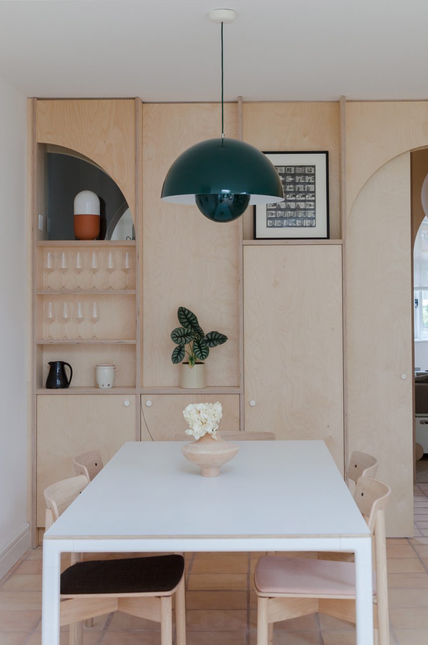 Interior of Curve Appeal by Nimtim Architects