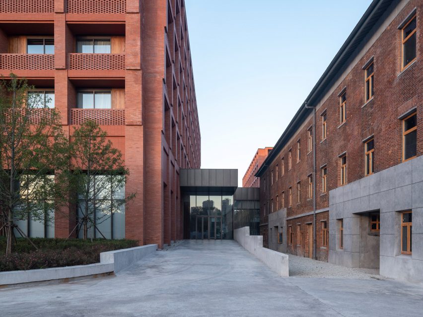 Hotel entrance, Ceramic Art Avenue Taoxichuan by David Chipperfield Architects