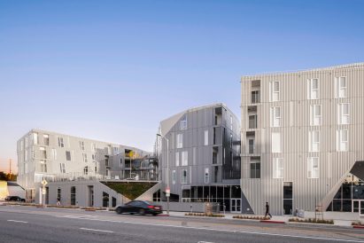 Metal-clad blocks