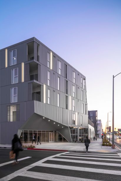 Building by LOHA