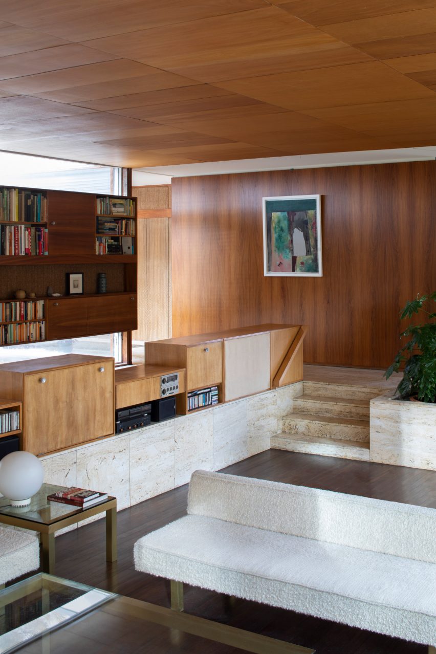 Sunken lounge