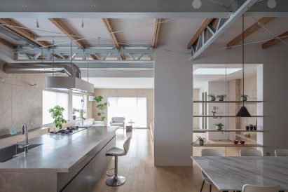 Kitchen in House in Honjo by Jorge Almazán Architects