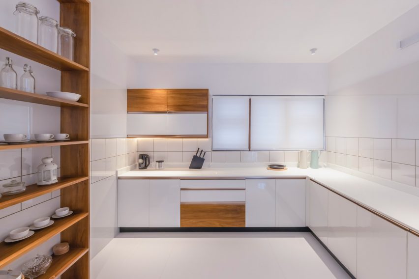 Kitchen in House of Ayoob by 3dor Concepts