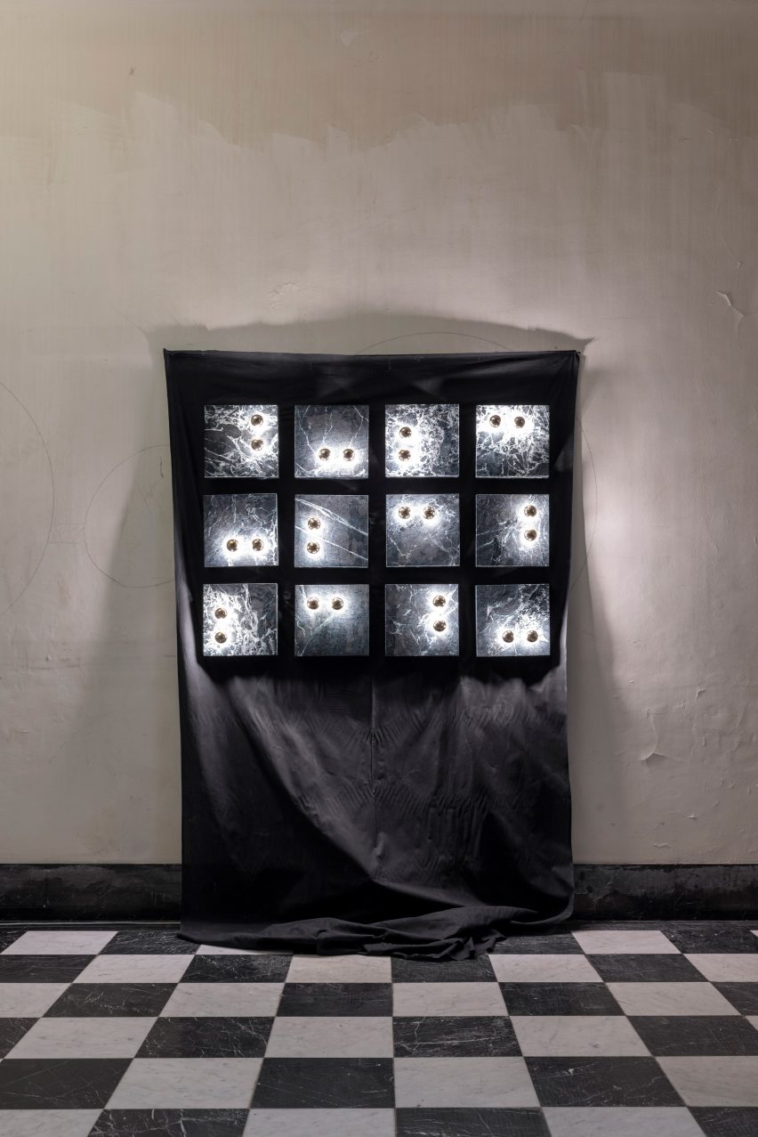 Koen Van Guijze exhibition at Filips Van Marnix house