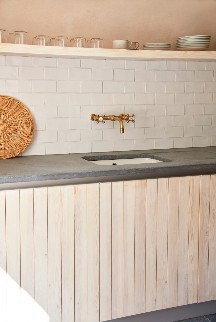 Wooden kitchen cabinets