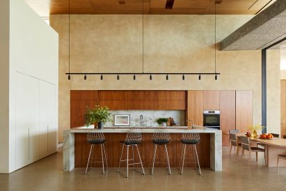 California mansion by Kovac Design Studios