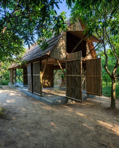 Khudi Bari house with high floors