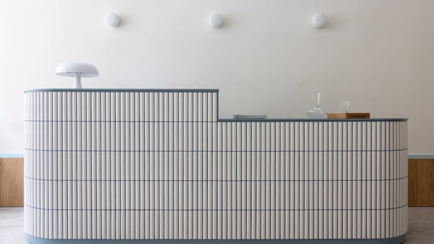 Reception desk in Stockholm beauty salon